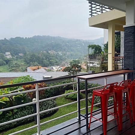 Villa Keluarga Syariah Resor Dago Pakar Bandung - View Bukit Экстерьер фото