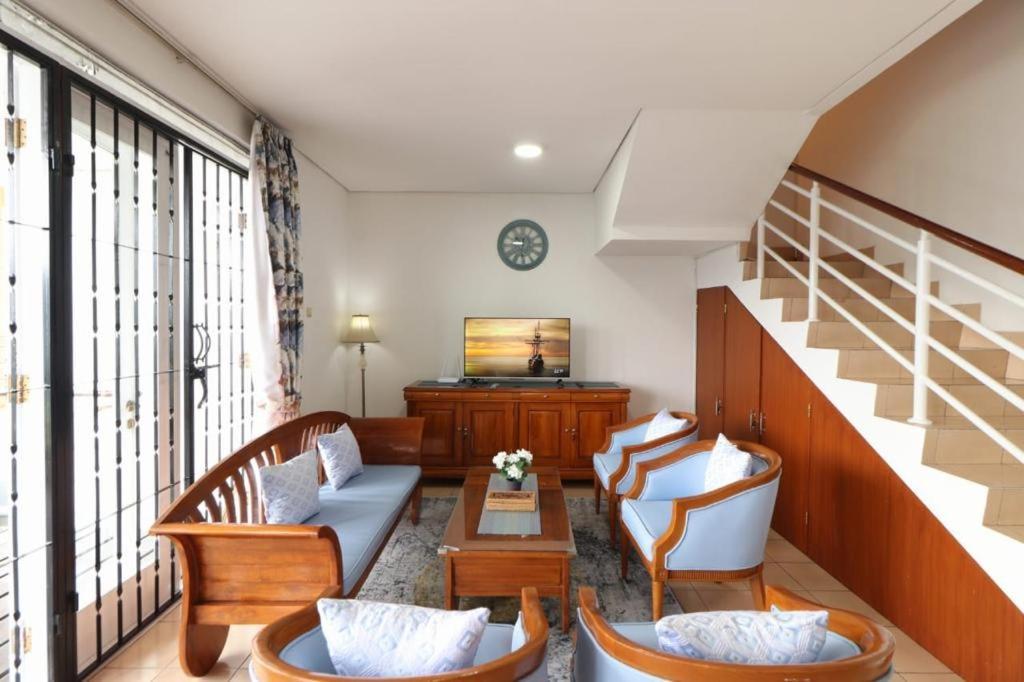 Villa Keluarga Syariah Resor Dago Pakar Bandung - View Bukit Экстерьер фото